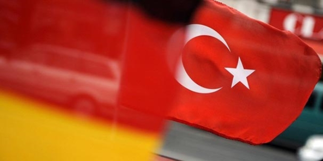 Almanya'dan kstah Trkiye aklamas