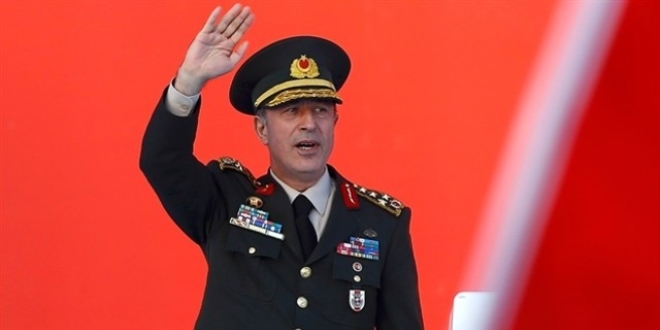 Org. Akar ve komutanlardan şehit ailesine taziye ziyareti