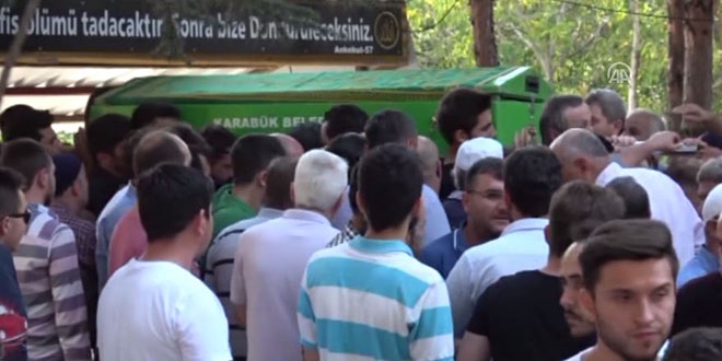 Asansör boşluğuna düşerek ölen öğrenci defnedildi