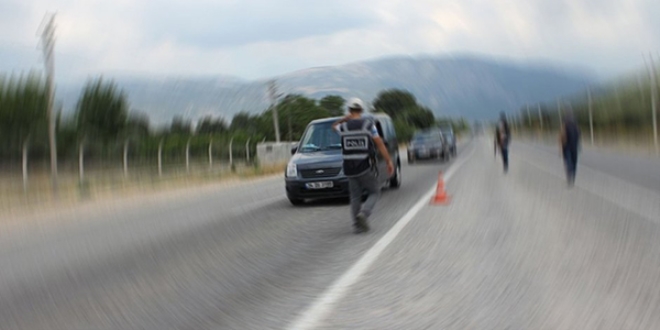 FET'den aranrken yol kontrolnde yakaland