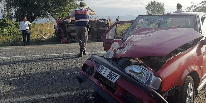 Bursa'da trafik kazası: 1 ölü, 7 yaralı
