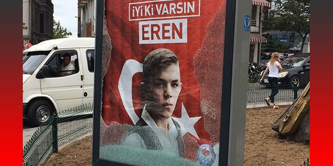 Eren'in fotoğrafının yer aldığı billboarda saldırı