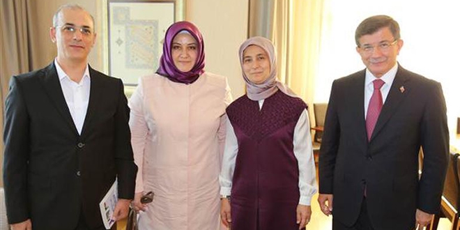 Davutoğlu, o öğretmeni evinde ağırladı