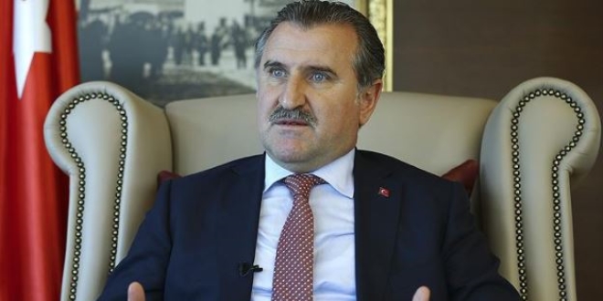 'Daha güçlü olmak için gençlerimizi eğitmemiz lazım'