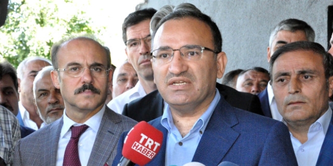 'Türkiye'ye kim zarar veriyorsa hepsi himaye görüyor'