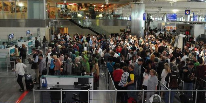 Havayoluyla taşınan yolcu sayısı 127 milyonu geçti