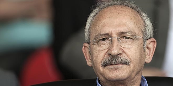 Kılıçdaroğlu'ndan Özdemir'in ailesine taziye ziyareti