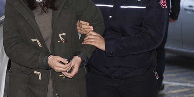 İstanbul'da ki terör operasyonunda örgüt üyesi bir kadın tutuklandı