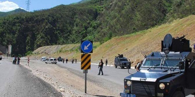 Bomba alarmı! Tunceli'de karayolu ulaşıma kapatıldı