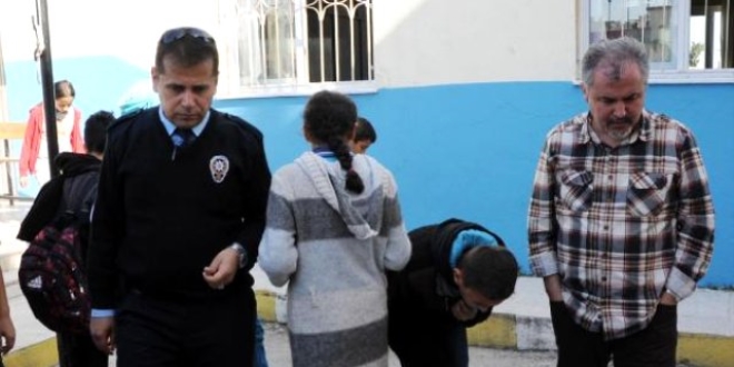 Öğrenci velilerinden okul değişikliği tepkisi