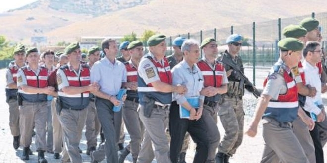 Darbeciyi dili ele verdi: Mutabık