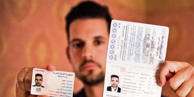 Trkiye snr hedefte: Ellerinde 11 bin 500 bo pasaport var