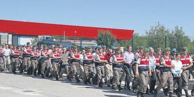 Darbe günü alçak uçuş, Genelkurmay'ı korumak içinmiş!