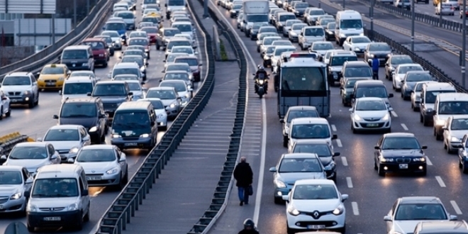 Okullar almaya balad, stanbul'da trafik yzde 30 artt