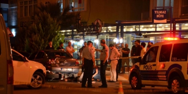 'Dur' ihtarına uymayan motosikletli kaza yaptı: 2 yaralı