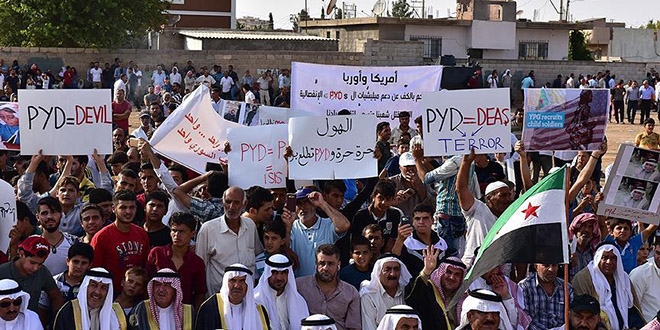Sınırın sıfır noktasında terör örgütü PKK protestosu