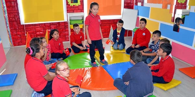 'Bu okuldaki herkes çok mutlu'