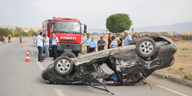 Sivas'ta trafik kazas: 3' ocuk 9 yaral