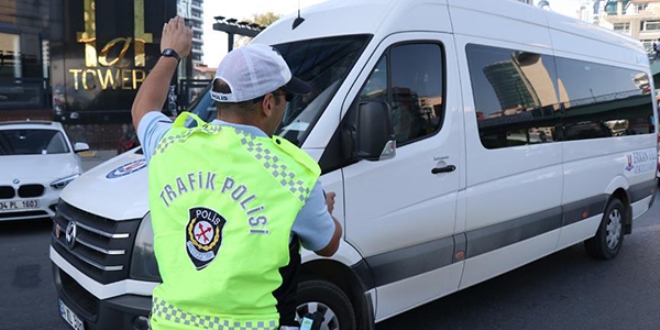 stanbul'da okul servislerine denetim