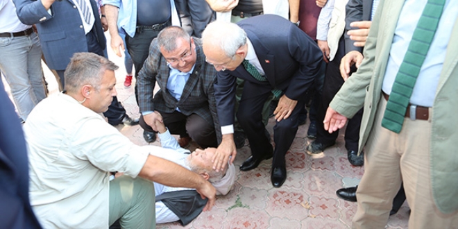 Kılıçdaroğlu'na derdini anlatırken bayıldı