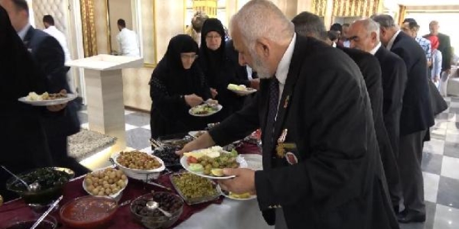 Düzce Valiliği'nden 'gazilere self servis' açıklaması