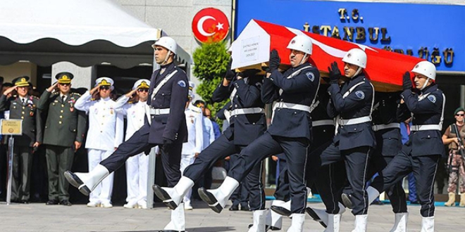 Şehit polis için tören yapıldı