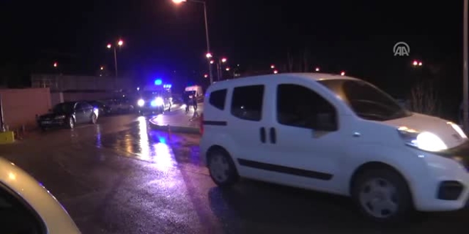 Aksaray'da 2 otomobil çarpıştı: 4'ü çocuk 9 yaralı