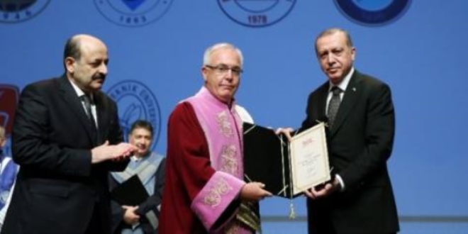 YÖK'ten 4 üniversiteye 'Üstün Başarı Ödülü'