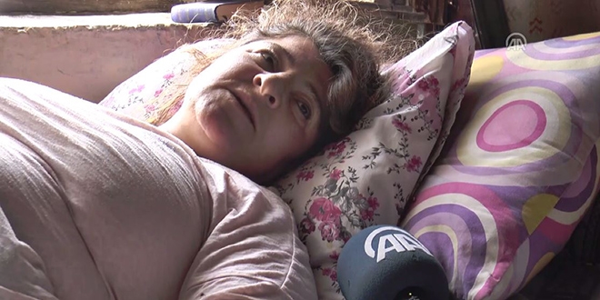 Serinlemek için suya giren kadın 2 aydır yürüyemiyor