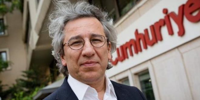 Can Dündar hakkında kırmızı bülten çıkarıldı