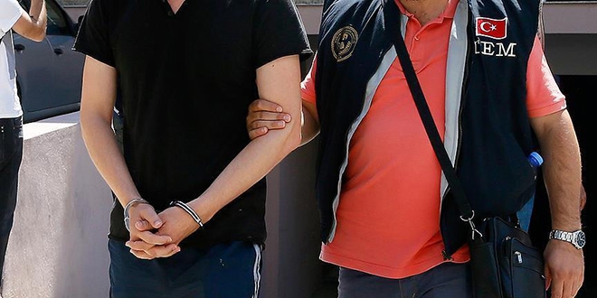 Kocaeli'de 'ByLock' operasyonu: 10 gözaltı
