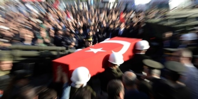 Ağrı'da 2 asker ve 2 güvenlik korucusu şehit oldu