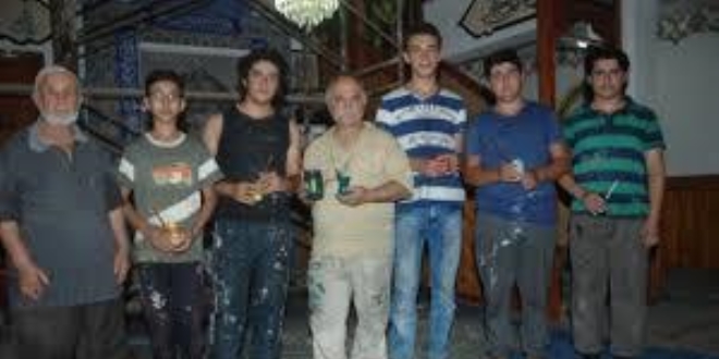 Karabük'teki İmamın hat ve süsleme merakı