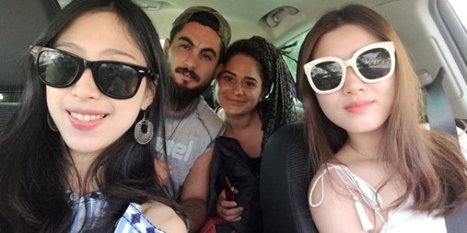 Türk öğrenciler otostopla 40 günde 18 ülke gezdiler