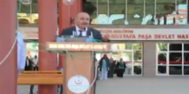 İstiklal Marşı'nın sözlerini unutan görevlinin zor anları