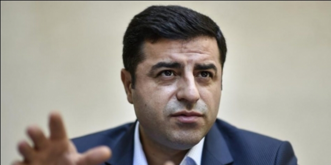 HDP'liler açılışa katılmayıp, Demirtaş'ı ziyarete gitti