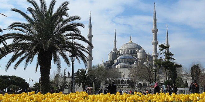 'İstanbul'un 10 bin camiye ihtiyacı var'