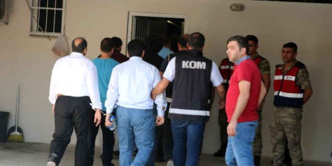 5 ilde FETÖ operasyonu: 12 kişi adliyeye sevk edildi