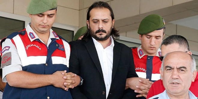 Emrah Serbes'in çarptığı araçtaki anne de hayatını kaybetti