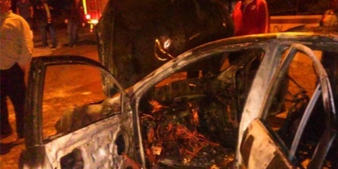 Kırıkkale'de otomobil kamyona arkadan çarptı: 2 ölü