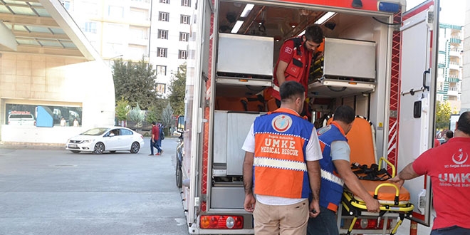 Siirt'te 25 renci yedikleri yemekten zehirlendi