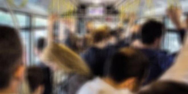 Metrobüste taciz! 'Beni tanırsın, ben oyuncuyum'