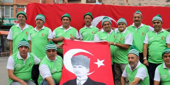Askerlik arkadaşları 31 yıl sonra tekmil verdi