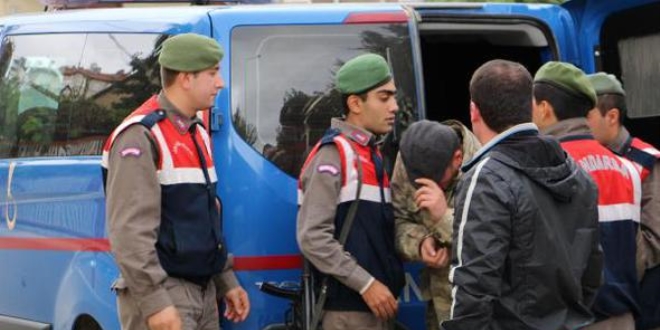 Domuz sanıp ateş ettiği arkadaşını öldürdü