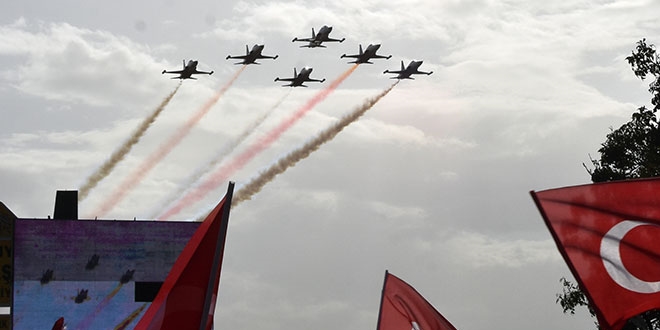 Türk Yıldızları ve Solo Türk nefes kesti