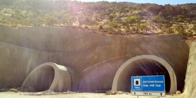 Şehit Yüzbaşı ile korucunun adı tünellere verildi
