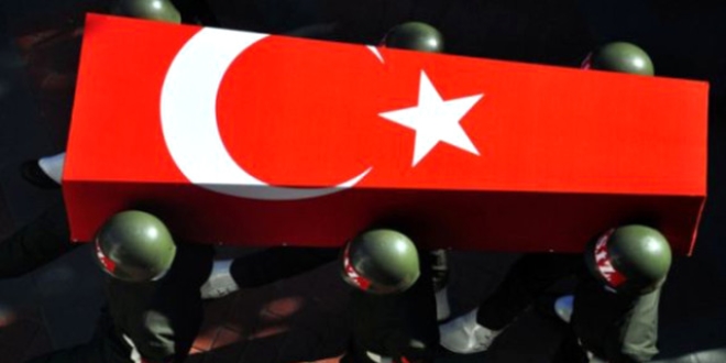 Şehit güvenlik korucuları Bilgiç ve Gür toprağa verildi