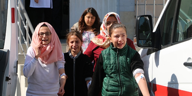 Ktahya'da 6 ilkokul rencisi, hastaneye kaldrld