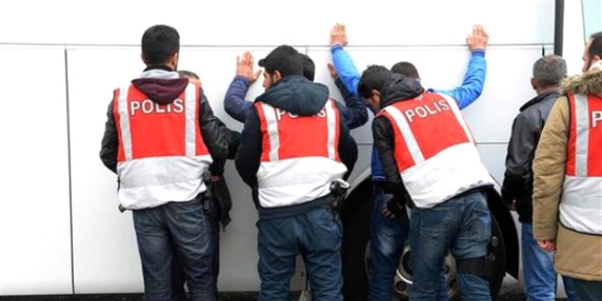 stanbul'da 2 bin polisin katlmyla asayi uygulamas