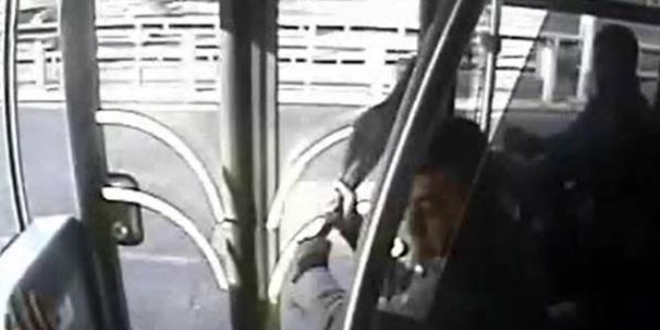 Metrobüsteki şemsiyeli saldırgana 68 yıl hapis istemi